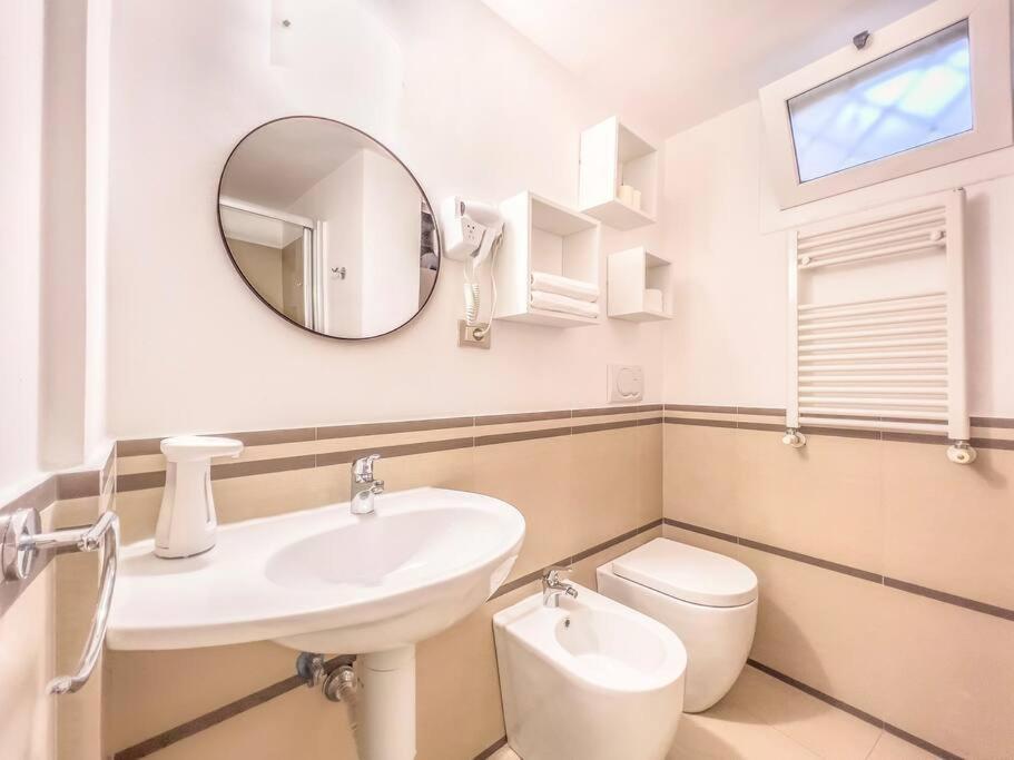 Suite Indipendente Su Due Livelli Rome Extérieur photo